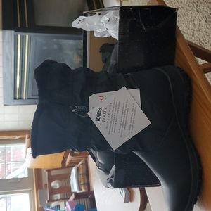 Totes frost black winter boots NWT wide calf